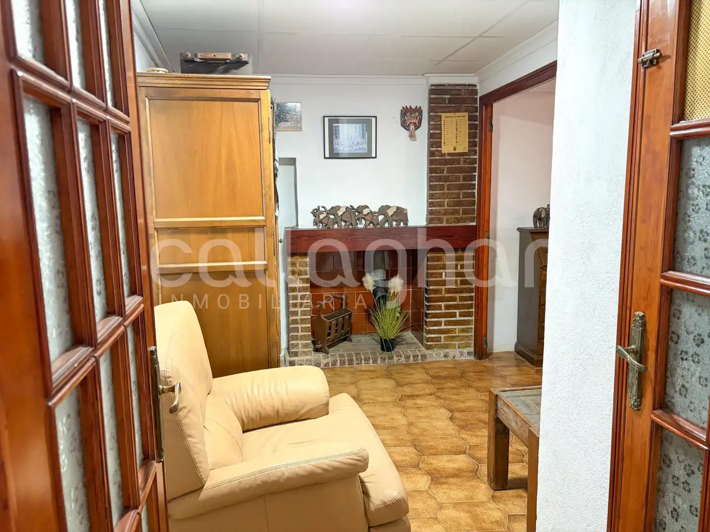Sala d'estar de Casa o xalet en venda en Ontinyent amb Aire condicionat, Traster i Moblat