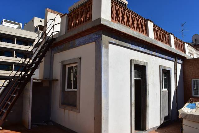 Edificio en Venta en Nicolas Estevanez en Centro