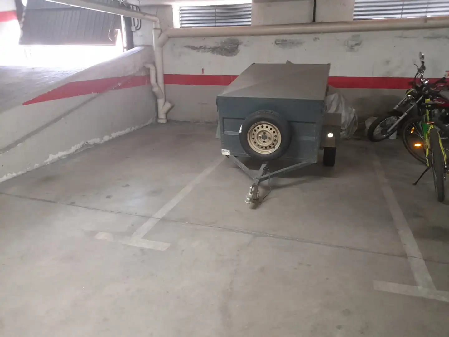 Parkplatz von Garage zur Miete in Brunete