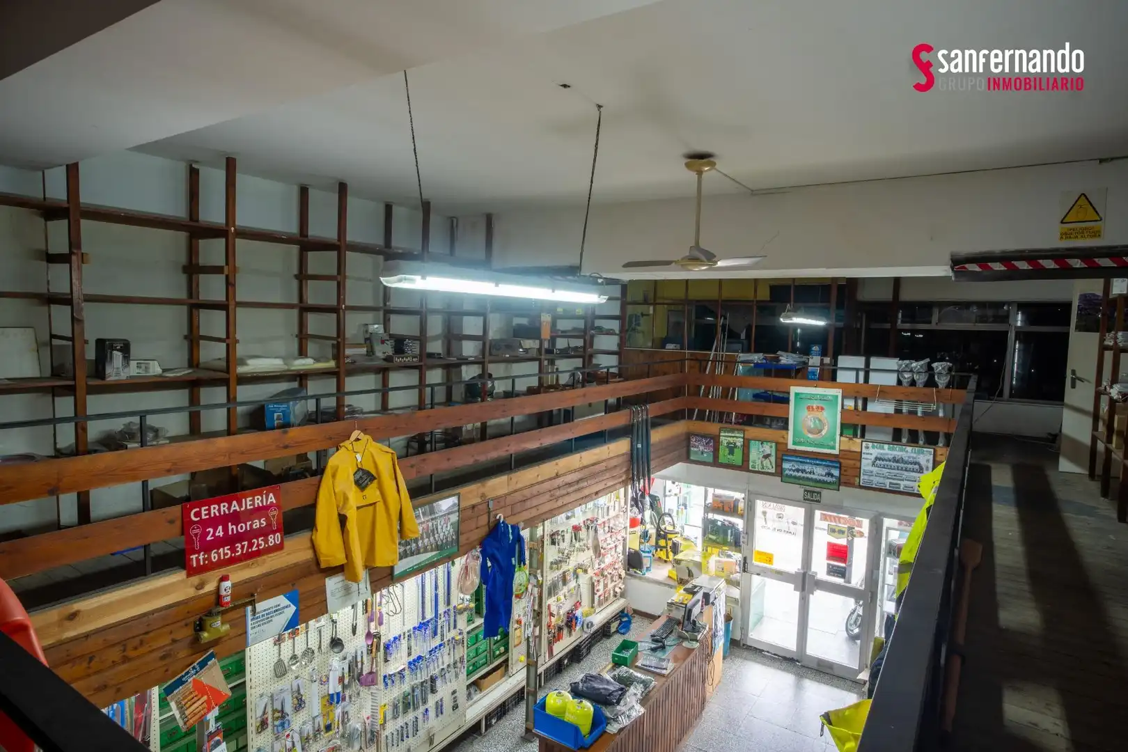 Local comercial en venta en Calle del Marqués de la Hermida, imagen 6