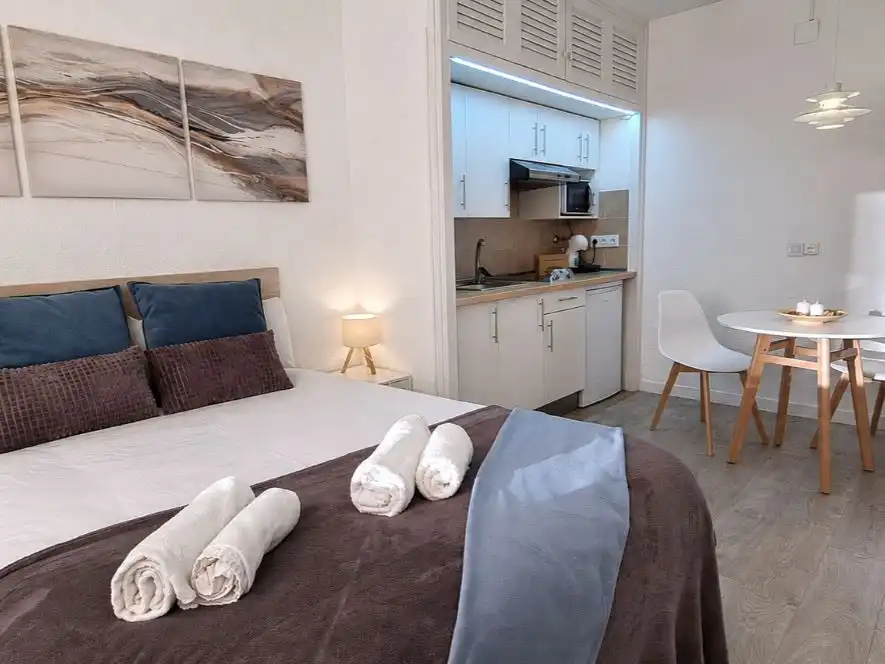 Estudio con piscina en venta en C/Francesc Cambó 33-41