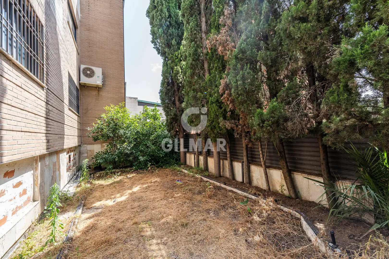 Casa adosada en venda en Madrid amb Calefacció i Jardí privat