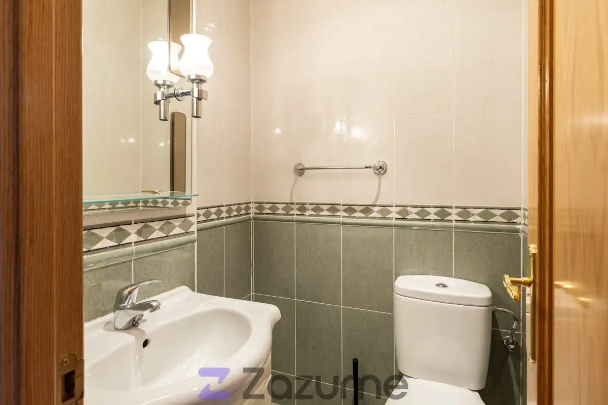 Wohnung zur Miete in Av. del Dr. García Tapia, Marroquina