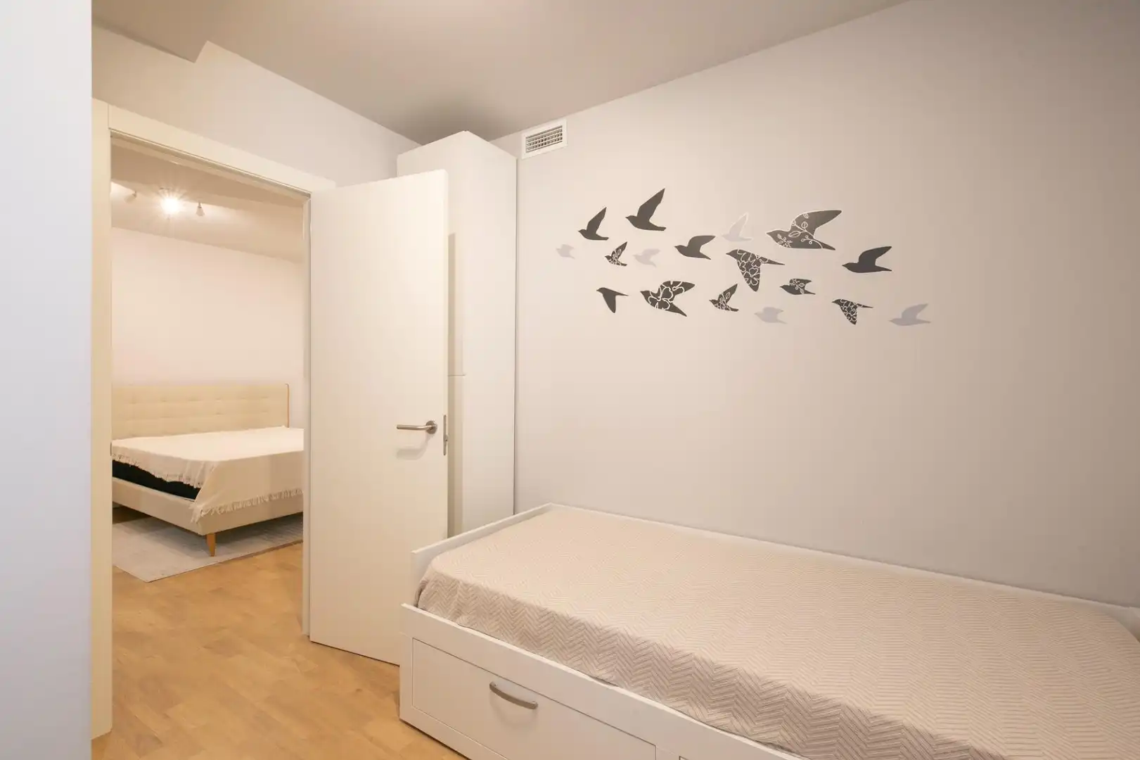 Bedroom of Duplexes for sale in Barcelona  with Parquet flooring, Furnished and Community pool