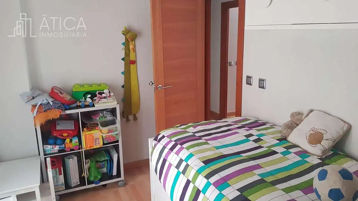 Bedroom of Flat for rent in Salamanca  with Heating, Storage room and Community pool