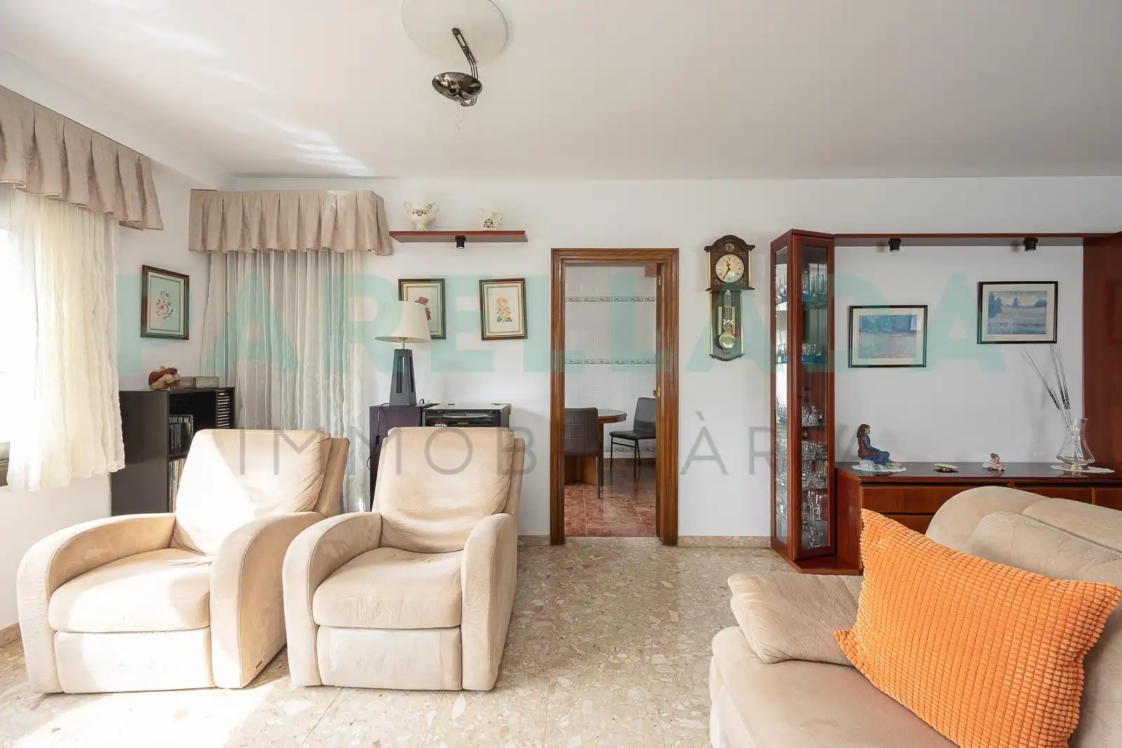 Sala de estar de Casa o chalet en venta en Badalona con Aire acondicionado, Calefacción y Jardín privado