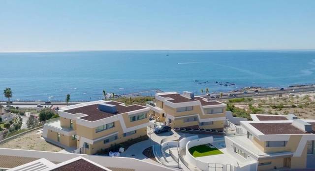 Casa-chalet en Venta en El Faro de Calaburra - Chaparral