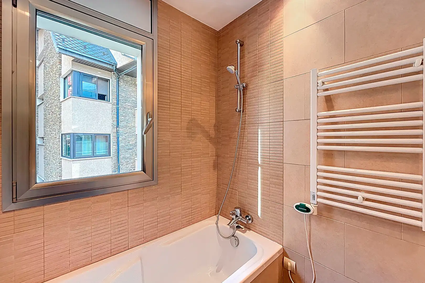 Bathroom of Attic for sale in Escaldes – Engordany  with Air Conditioner, Heating and Terrace
