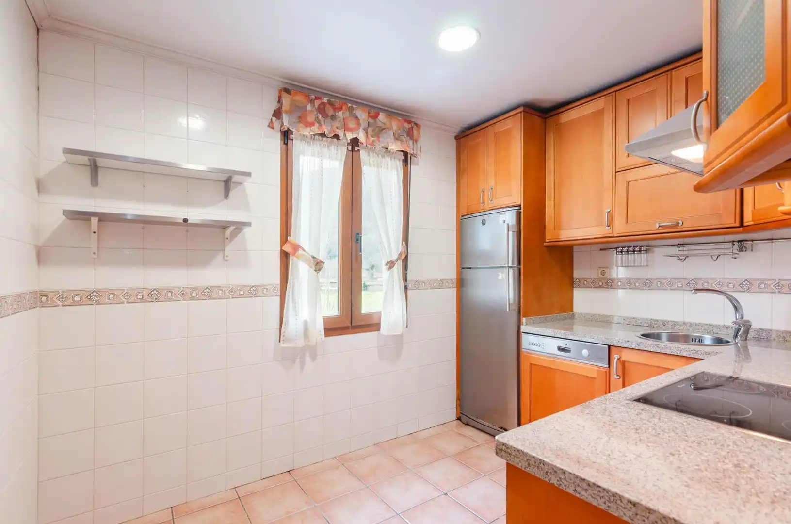 Cocina de Casa o chalet en venta en Oviedo  con Calefacción, Jardín privado y Terraza