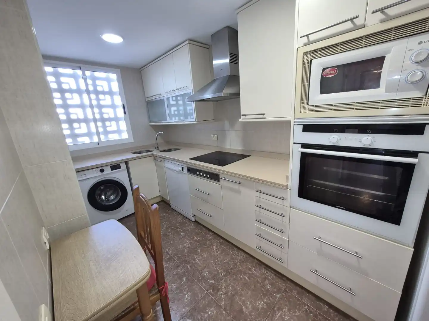 Apartment with lift to rent in Palmeral, imagen 8