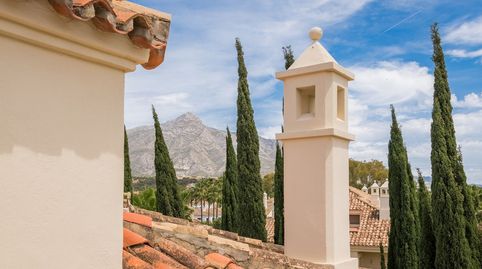 Ático Dúplex Espectacular en Las Alamandas: Lujo Renovado con Vistas Impresionantes, imatge 3