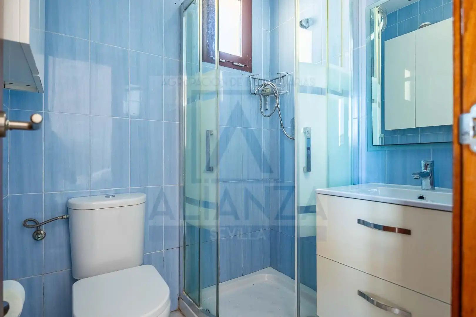 Badezimmer von Maisonette zum Verkauf in Gines mit Klimaanlage, Terrasse und Abstellraum