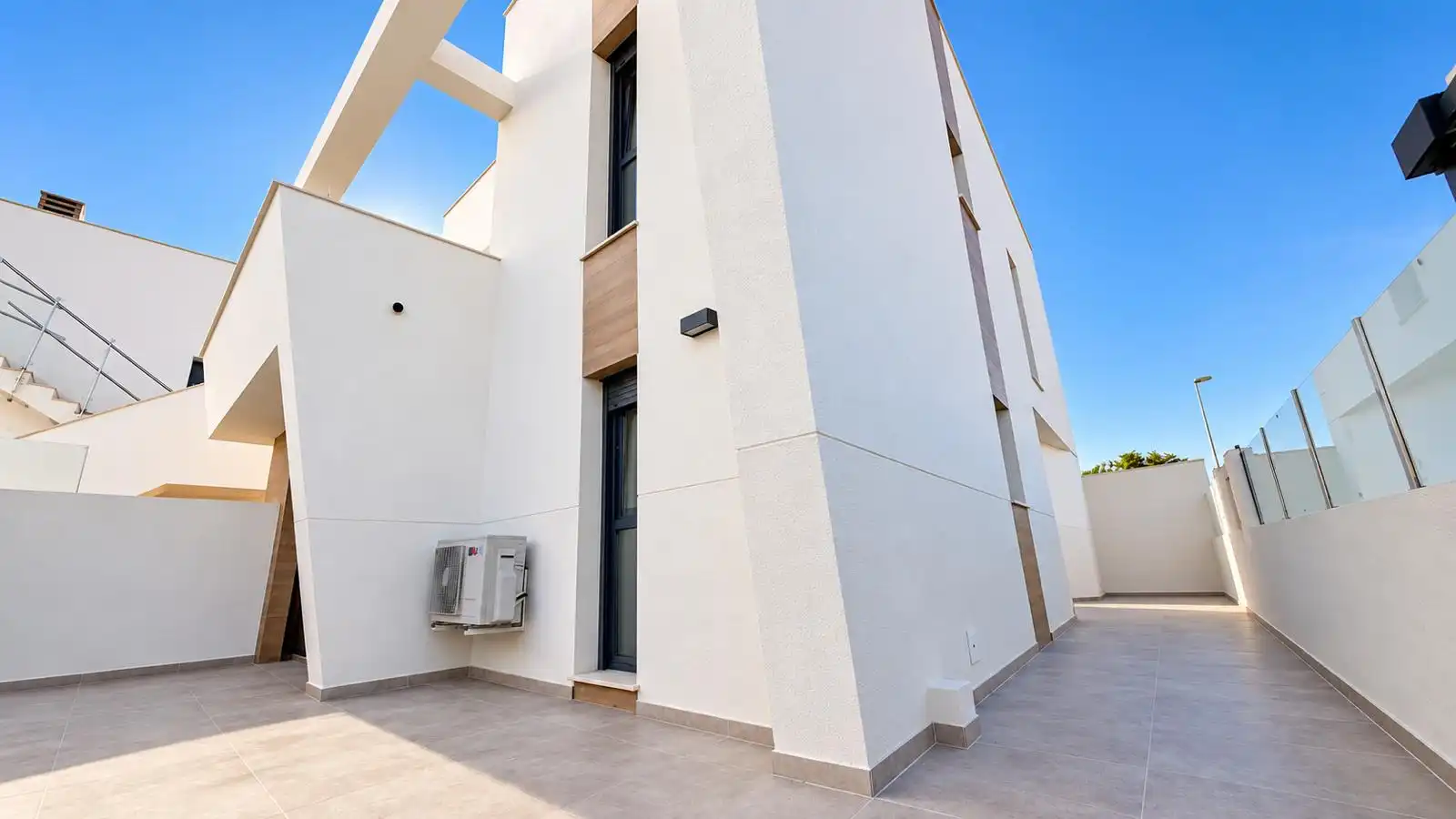 Außenansicht von Haus zum Verkauf in Torre-Pacheco mit Klimaanlage, Heizung und Terrasse