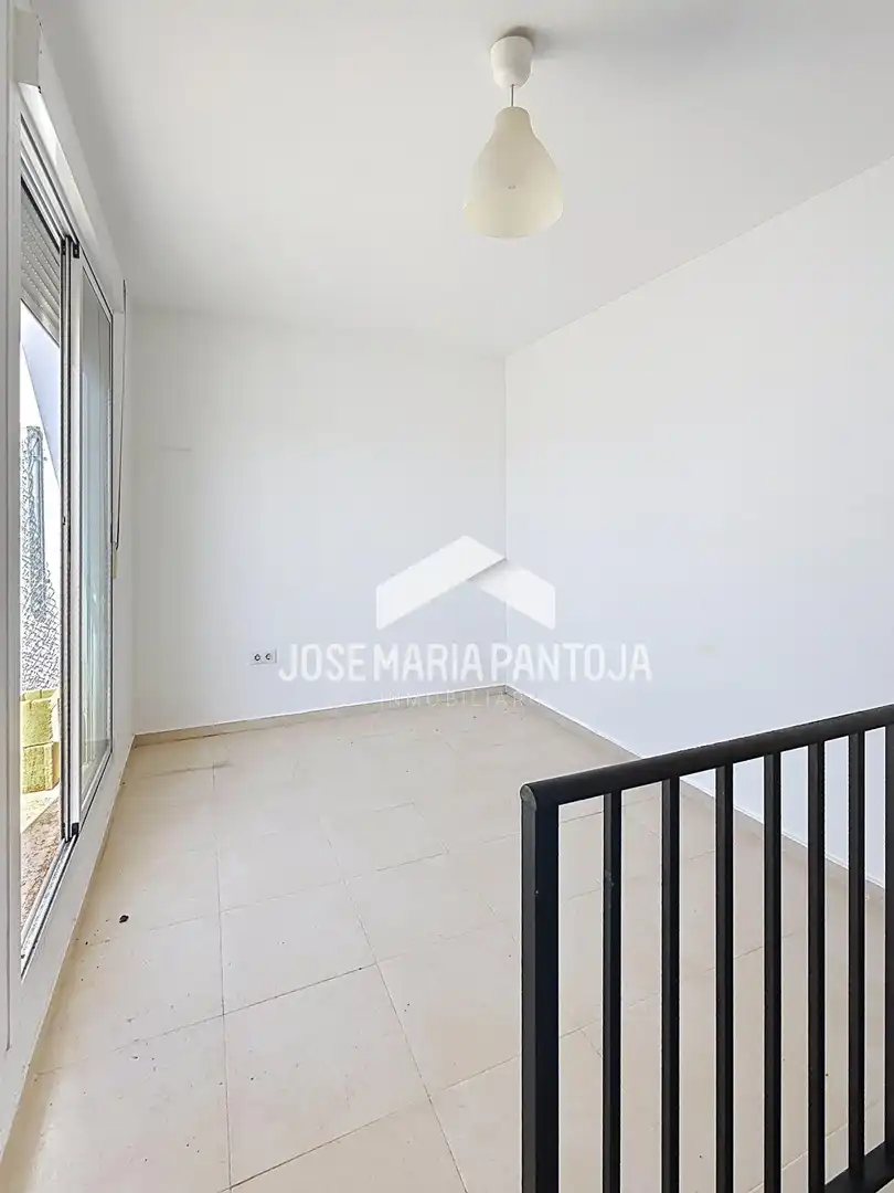 Flat for sale in Arcos de la Frontera  with Air Conditioner, Heating and Storage room