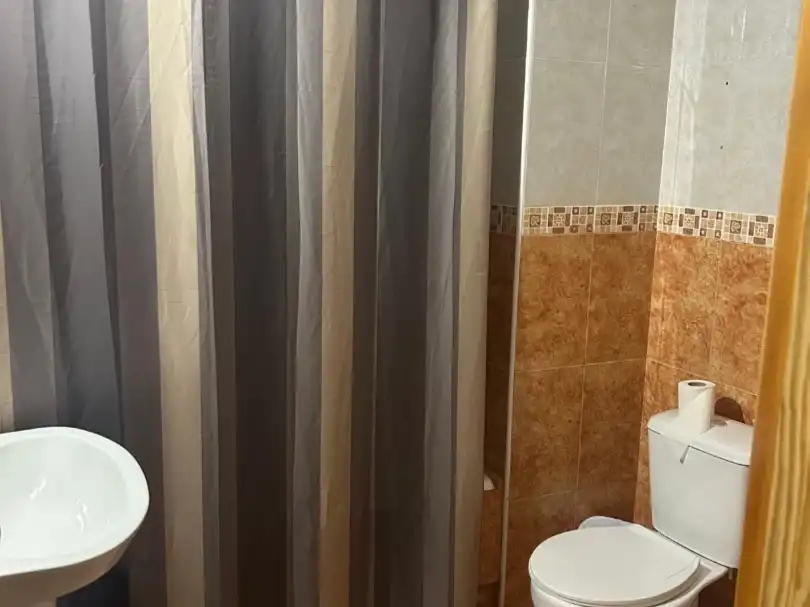 Baño de Oficina de alquiler en Huelva