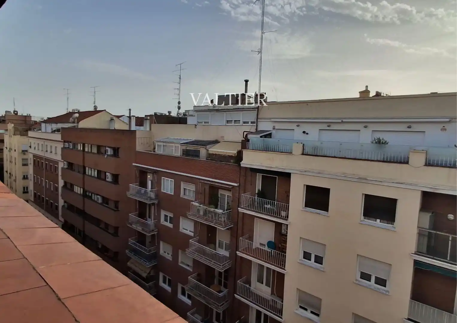 Vista exterior de Ático en venta en Madrid con Aire acondicionado, Calefacción y Terraza