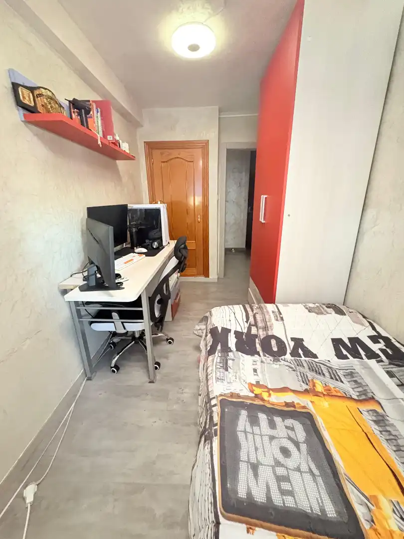 Bedroom of Flat for sale in Granada  with Terrace