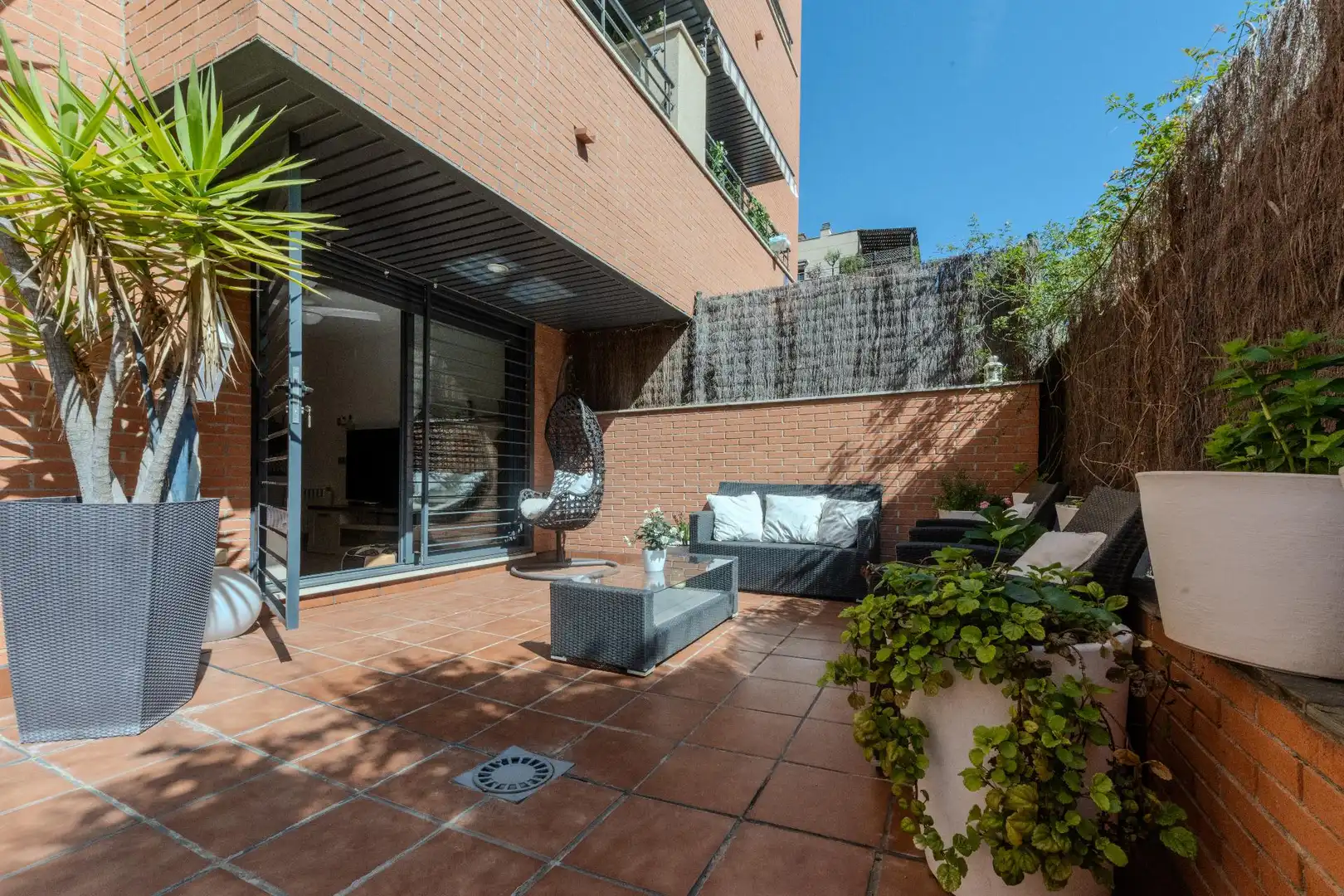 Terraza de Planta baja en venta en Sabadell con Aire acondicionado, Calefacción y Jardín privado