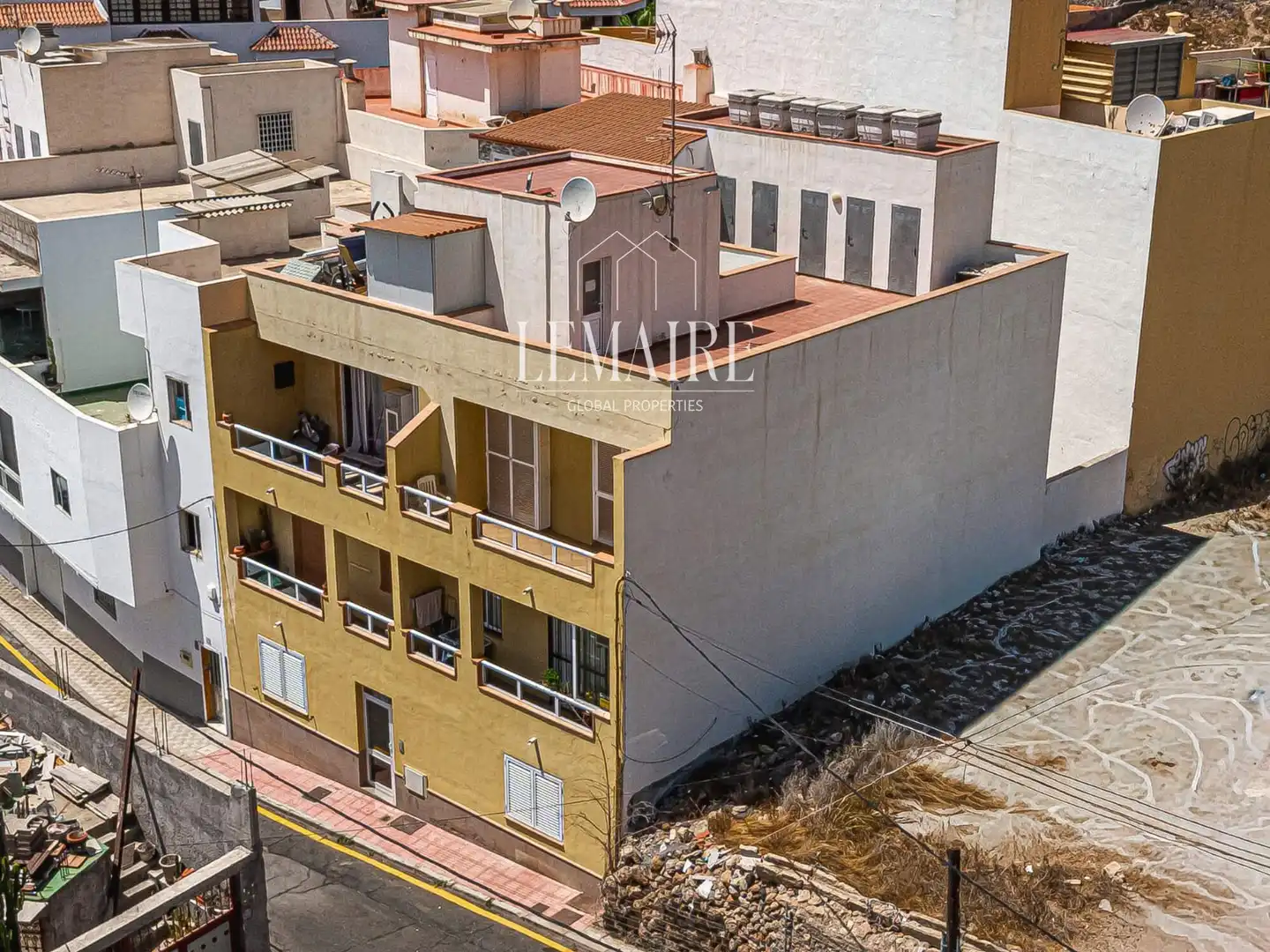 Vista exterior de Piso en venta en Arona con Terraza y Amueblado