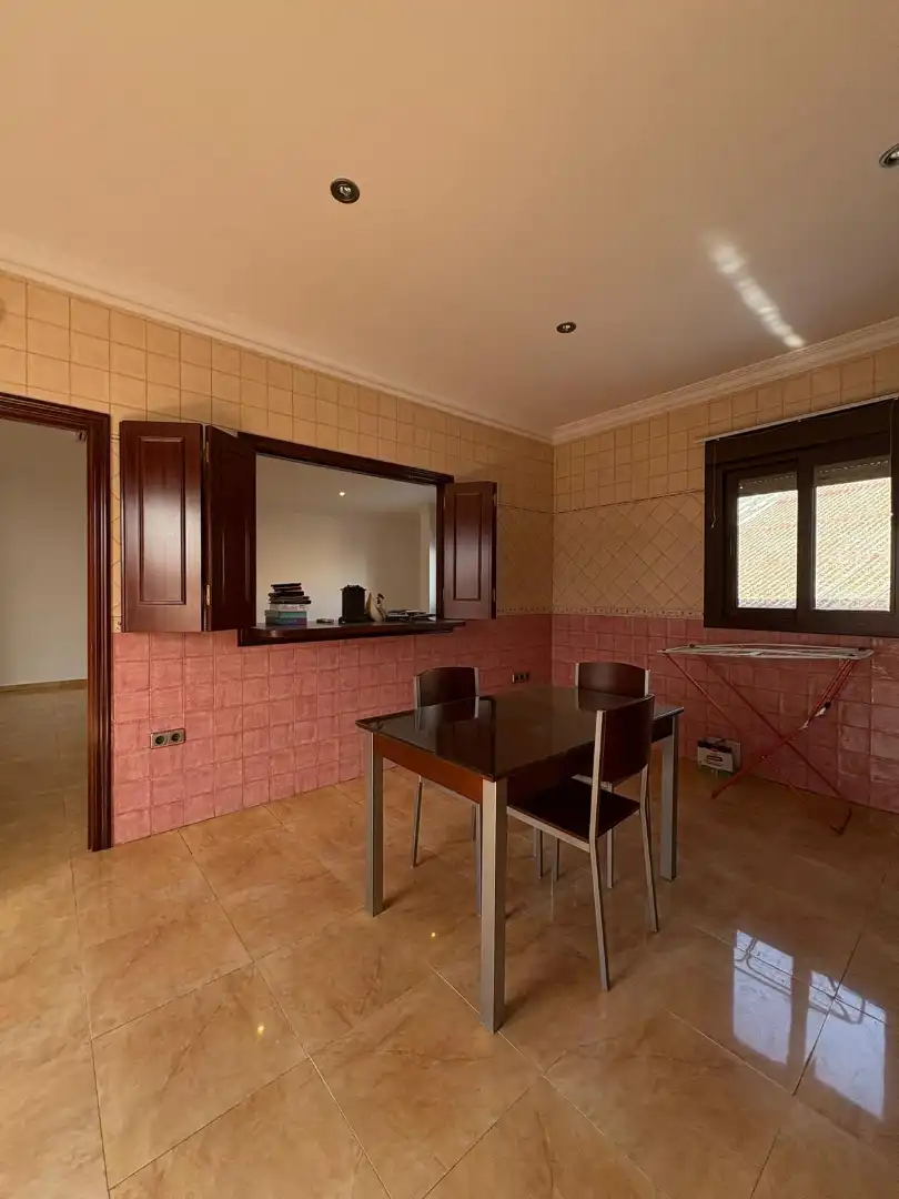 Cocina de Casa o chalet de alquiler en Carmona con Aire acondicionado, Calefacción y Terraza
