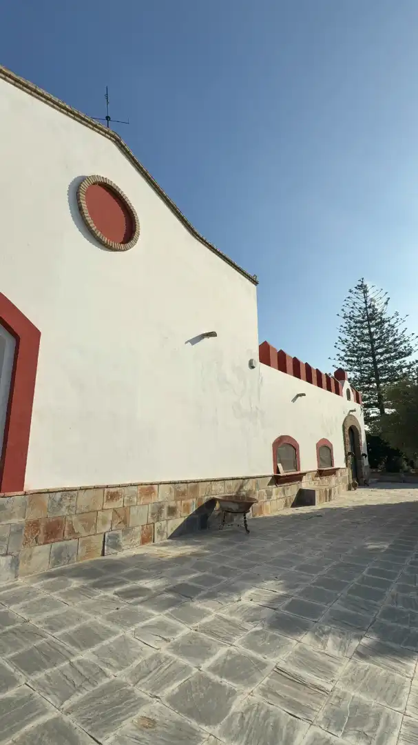 Vista exterior de Casa o xalet en venda en Sanlúcar de Barrameda amb Moblat