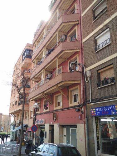 Vista exterior de Piso en venta en L'Hospitalet de Llobregat