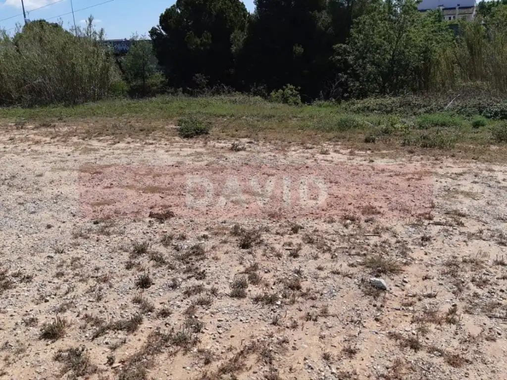 Terreny industrial en venda en Rubí