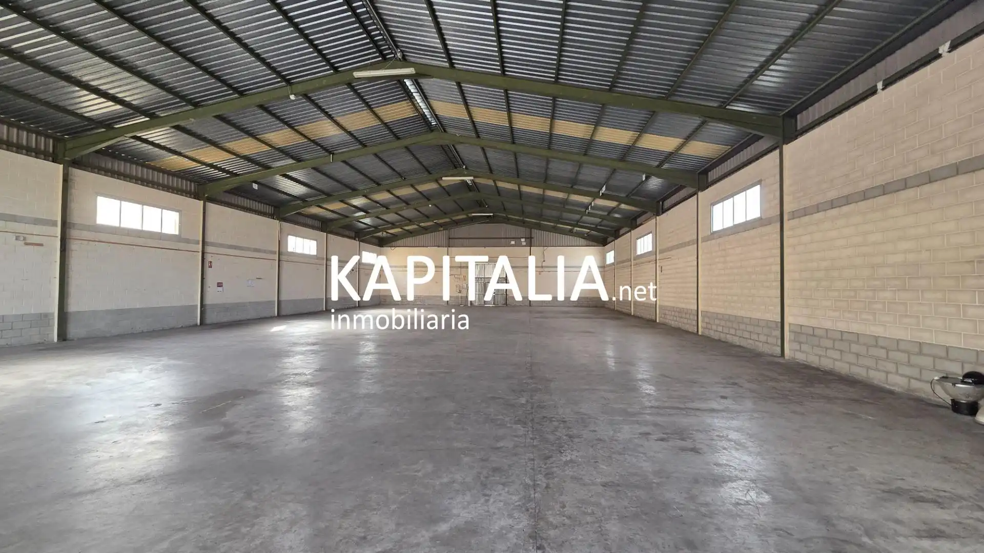 Industriegebäude zur Miete in Atzeneta d'Albaida
