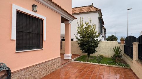 Foto 3 de Casa adosada en venta en Burguillos, Sevilla