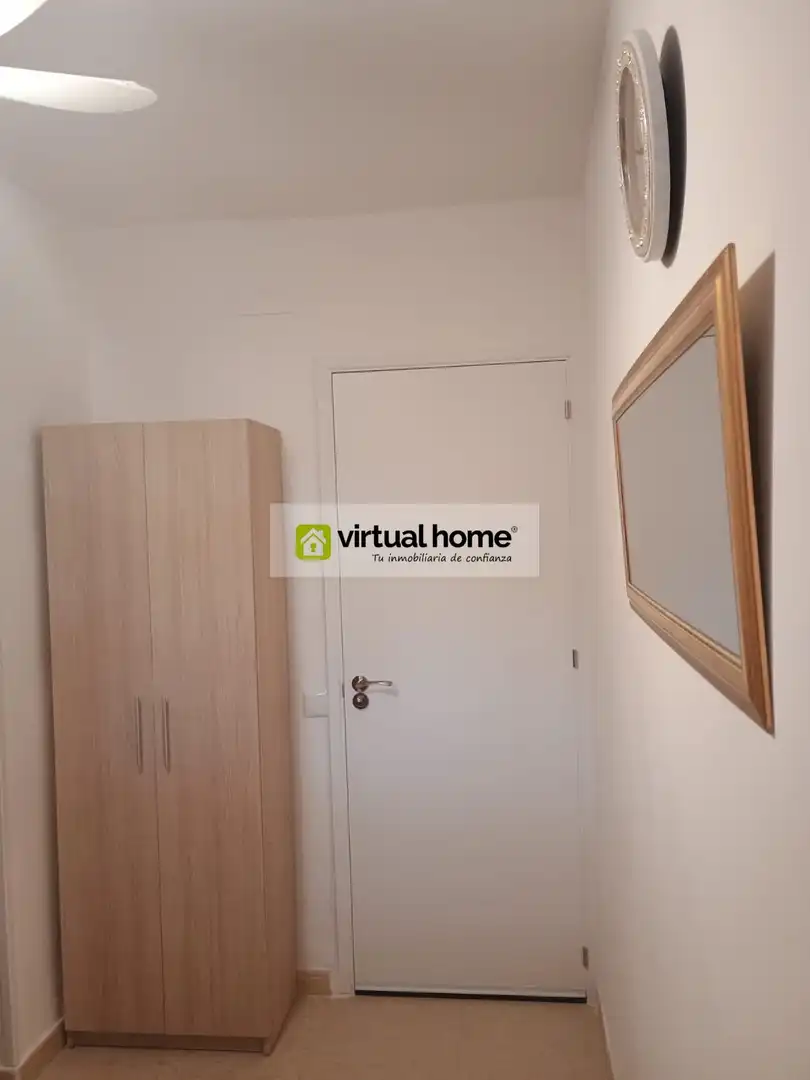 Dormitori de Apartament en venda en Benidorm amb Aire condicionat i Piscina comunitària