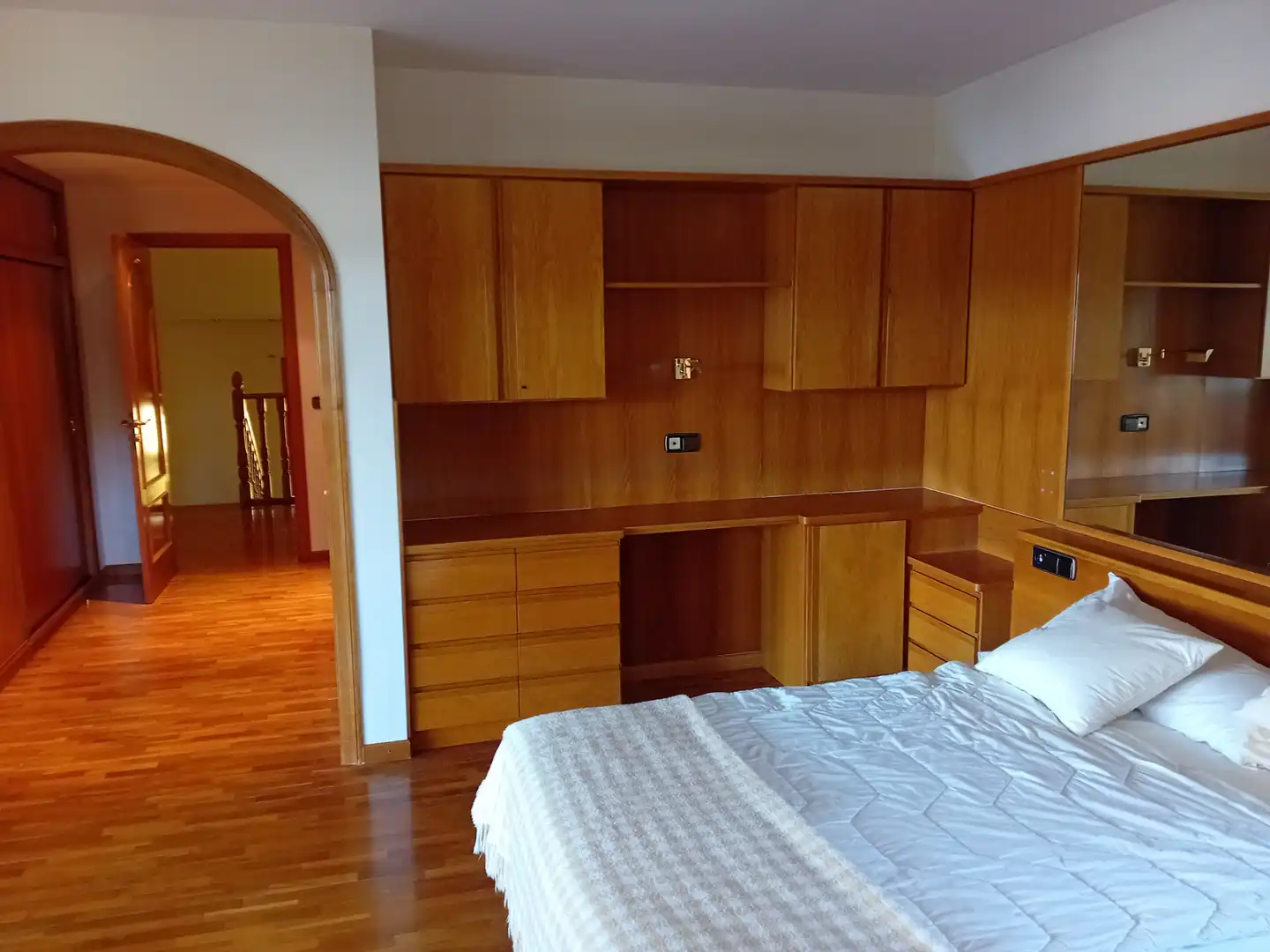 Habitación de Casa o chalet en venta en Girona con Aire acondicionado, Calefacción y Jardín privado