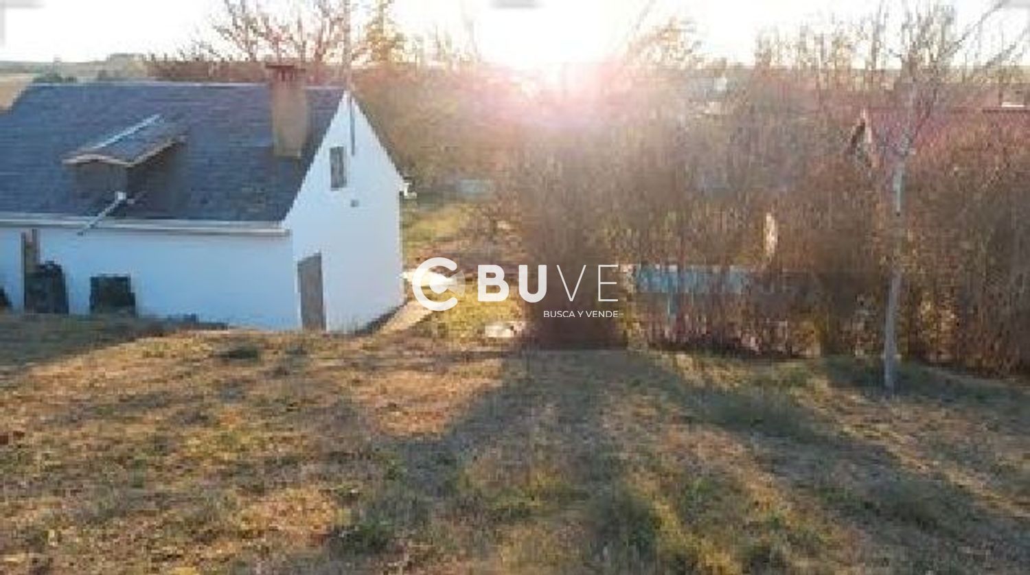 Casa o xalet en venda en Chozas de Abajo amb Piscina, Moblat i Piscina comunitària