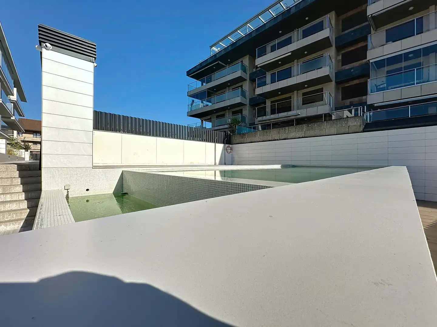 Schwimmbecken von Wohnung zum Verkauf in Sanxenxo mit Heizung, Terrasse und Schwimmbad