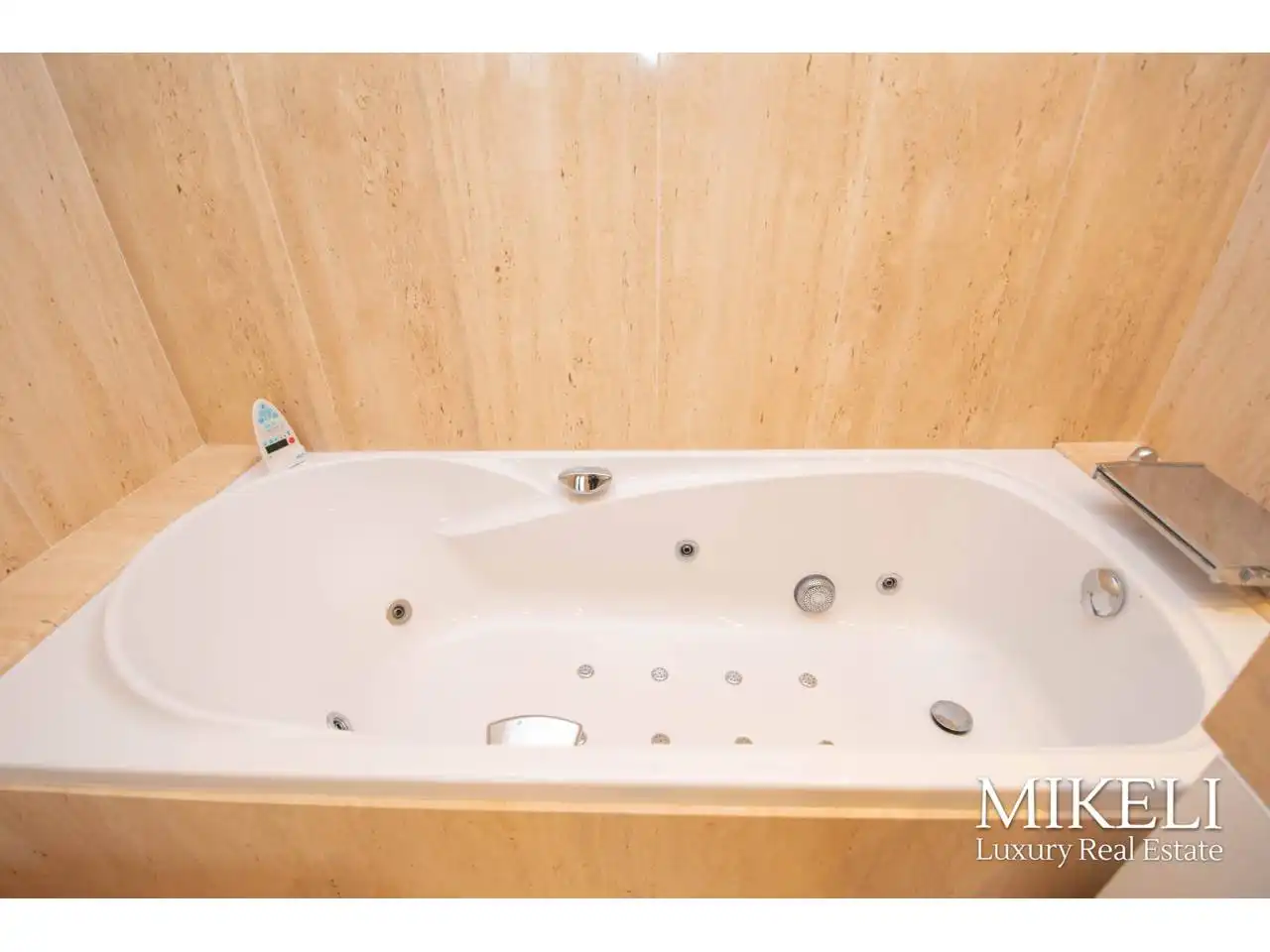 Badezimmer von Wohnung zum Verkauf in Santander mit Heizung, Parkett und Terrasse