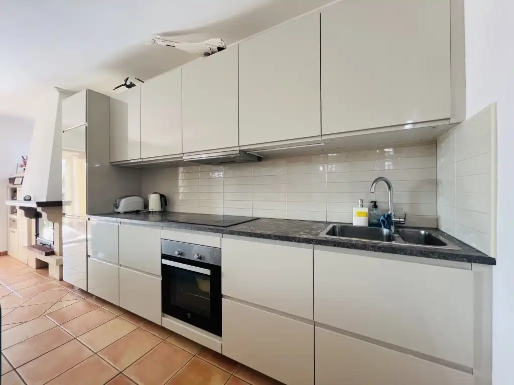 Cuina de Apartament de lloguer en Calvià amb Piscina i Moblat