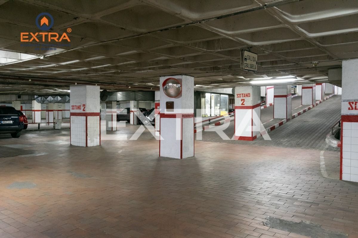 Garage for sale in  Madrid Capital