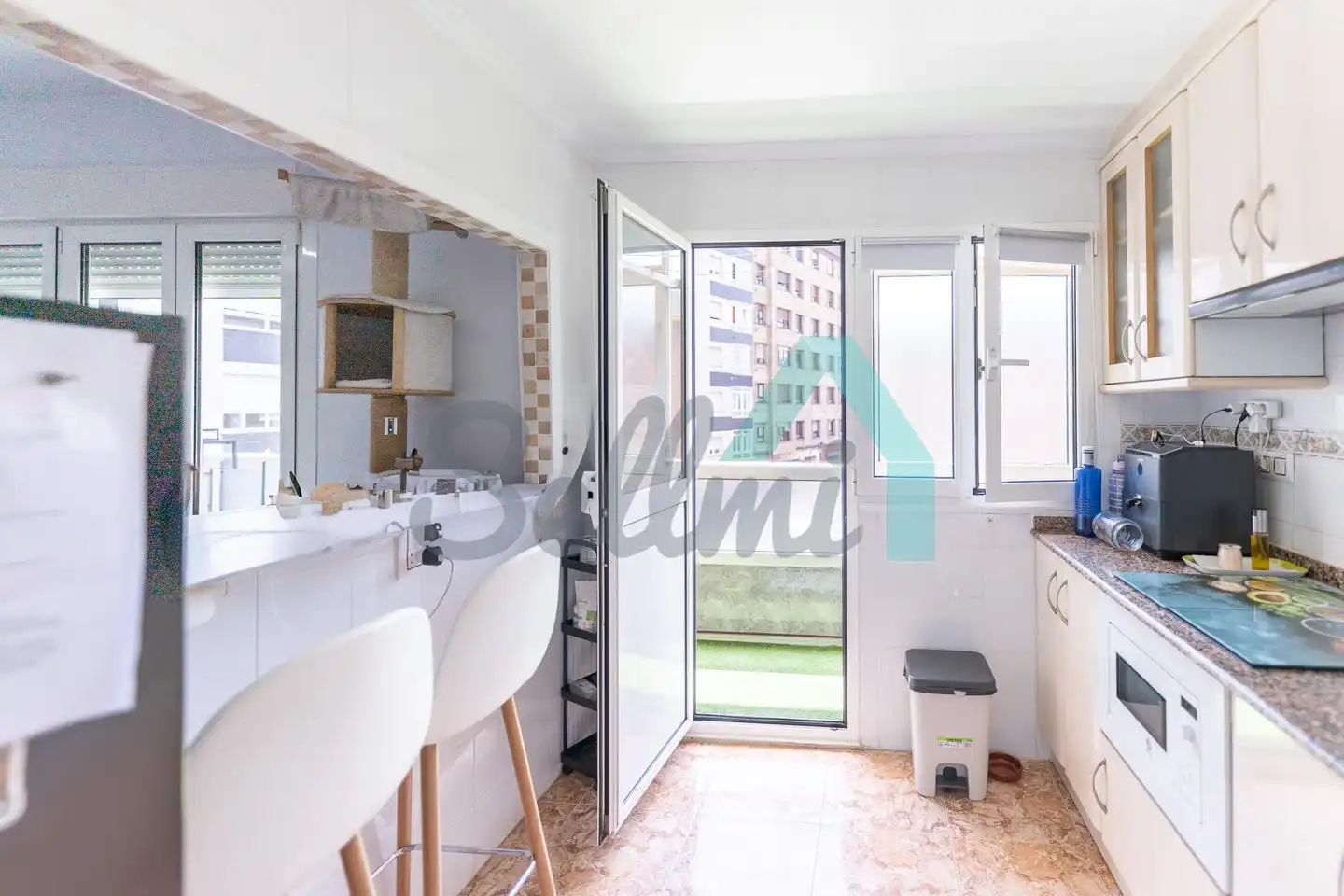 Kitchen of Flat for sale in Gijón   with Terrace and Furnished