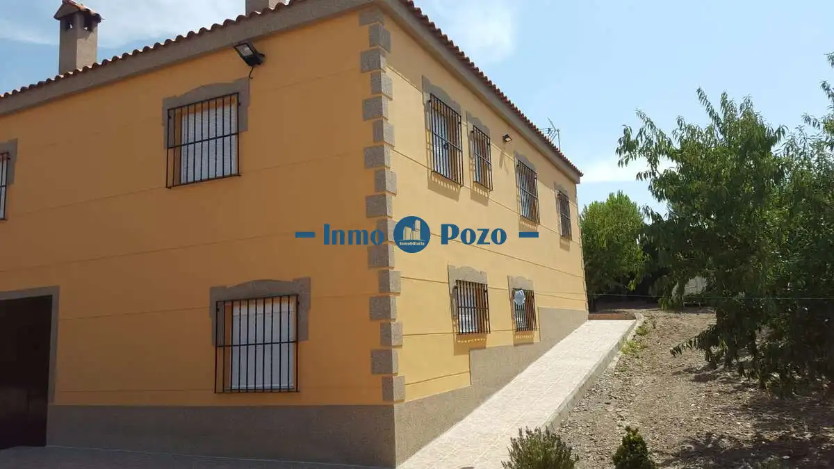 Xalet amb piscina en venda a Almendralejo, imagen 7