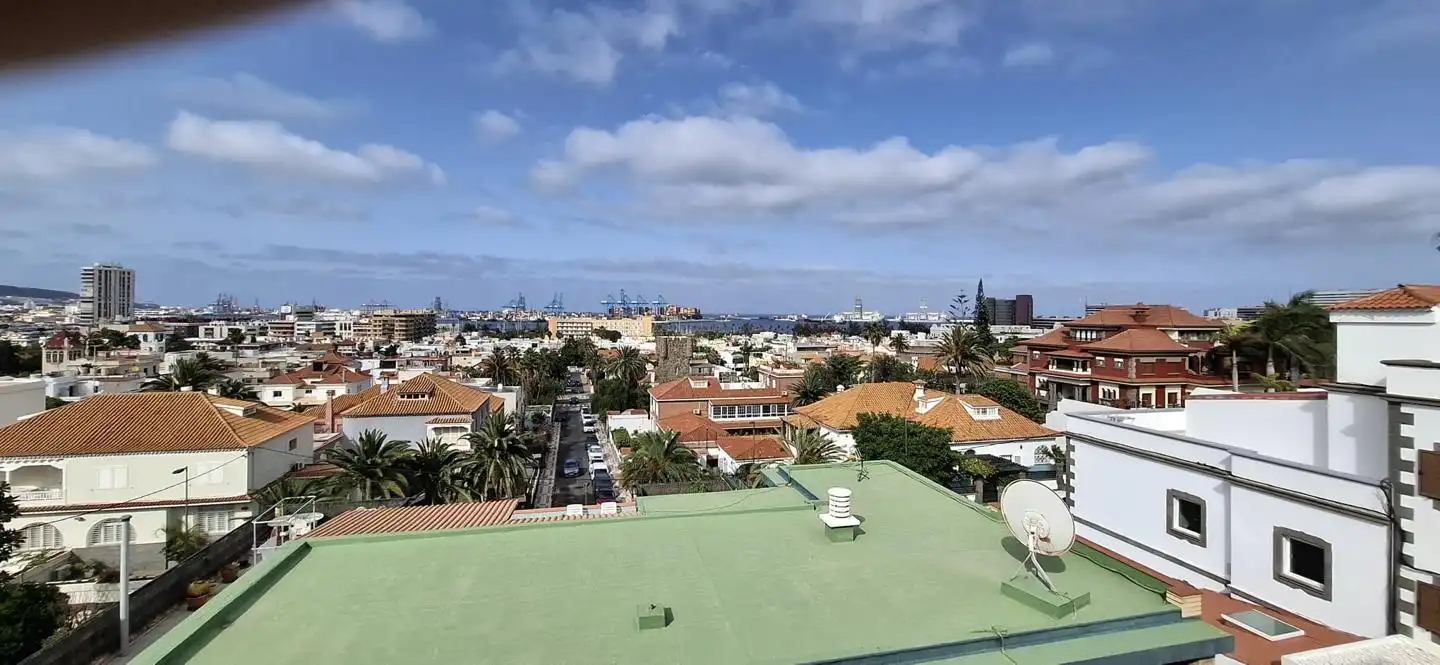 Wohnung zur Miete in Chil, 220, Ciudad Jardín