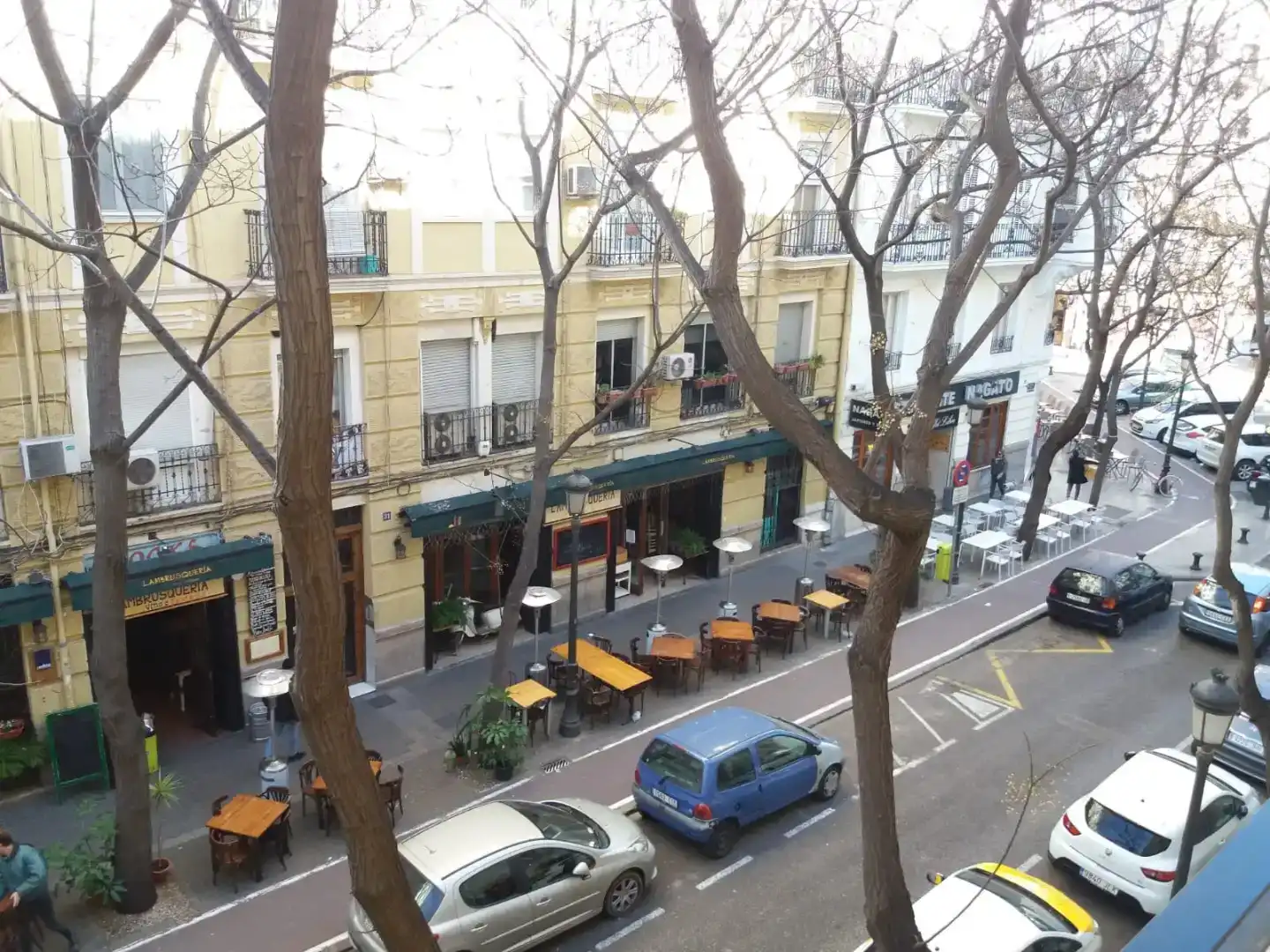 Exterior view of Flat for rent in  Valencia Capital  with Air Conditioner and Balcony