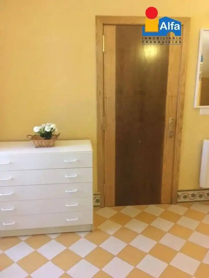 Apartament amb jardí en venda a Casco Antiguo, imagen 3