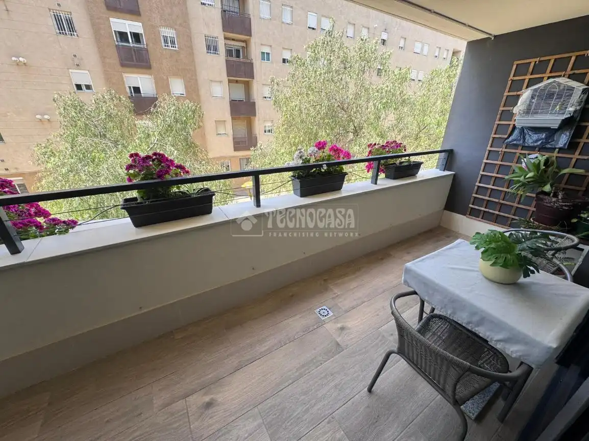 Terrassa de Pis en venda en Sevilla amb Terrassa i Piscina comunitària