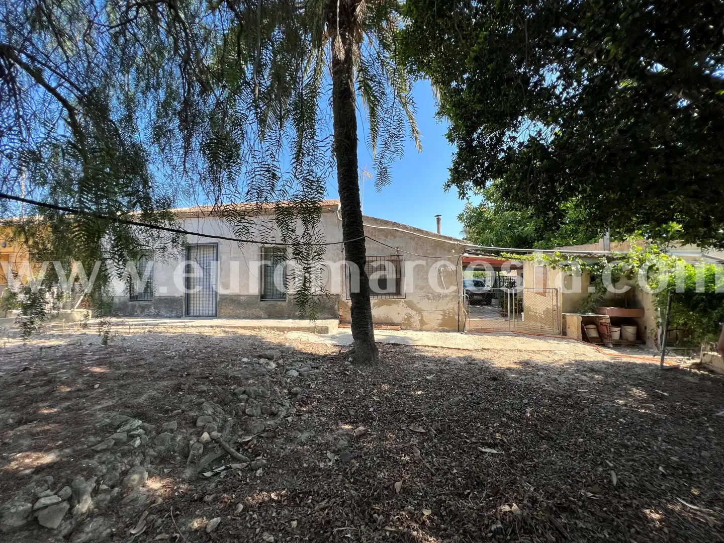 Country homes for sale in Elche / Elx  with Private garden and Furnished