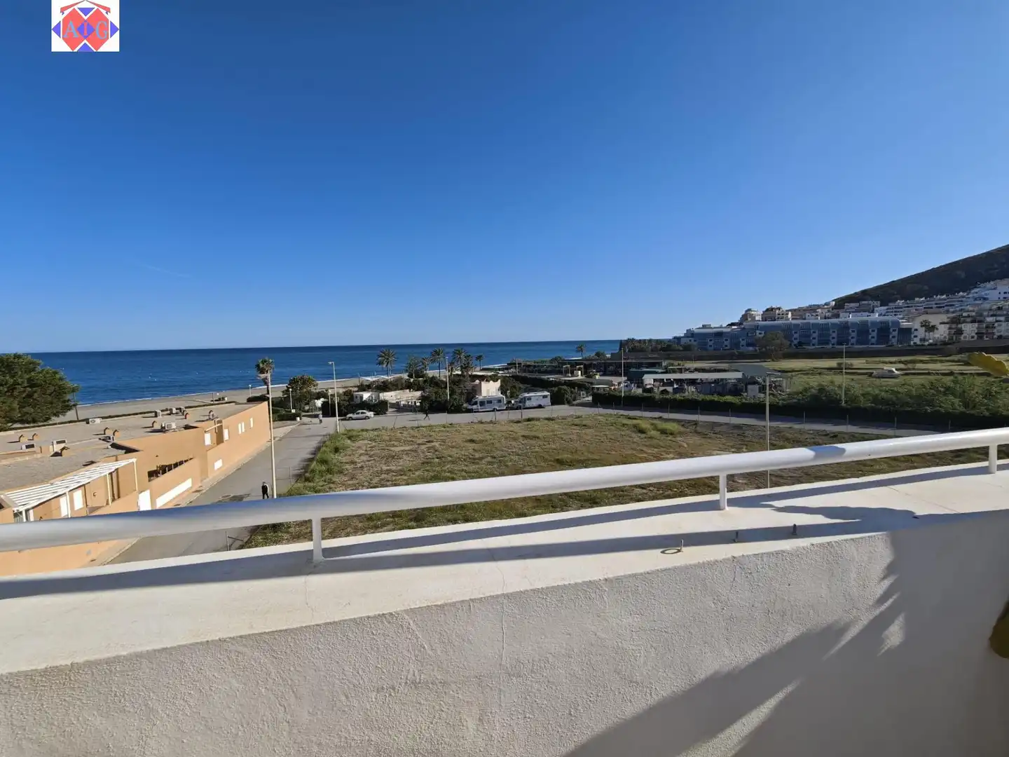 Außenansicht von Dachboden zum Verkauf in Lújar mit Klimaanlage, Terrasse und Möbliert