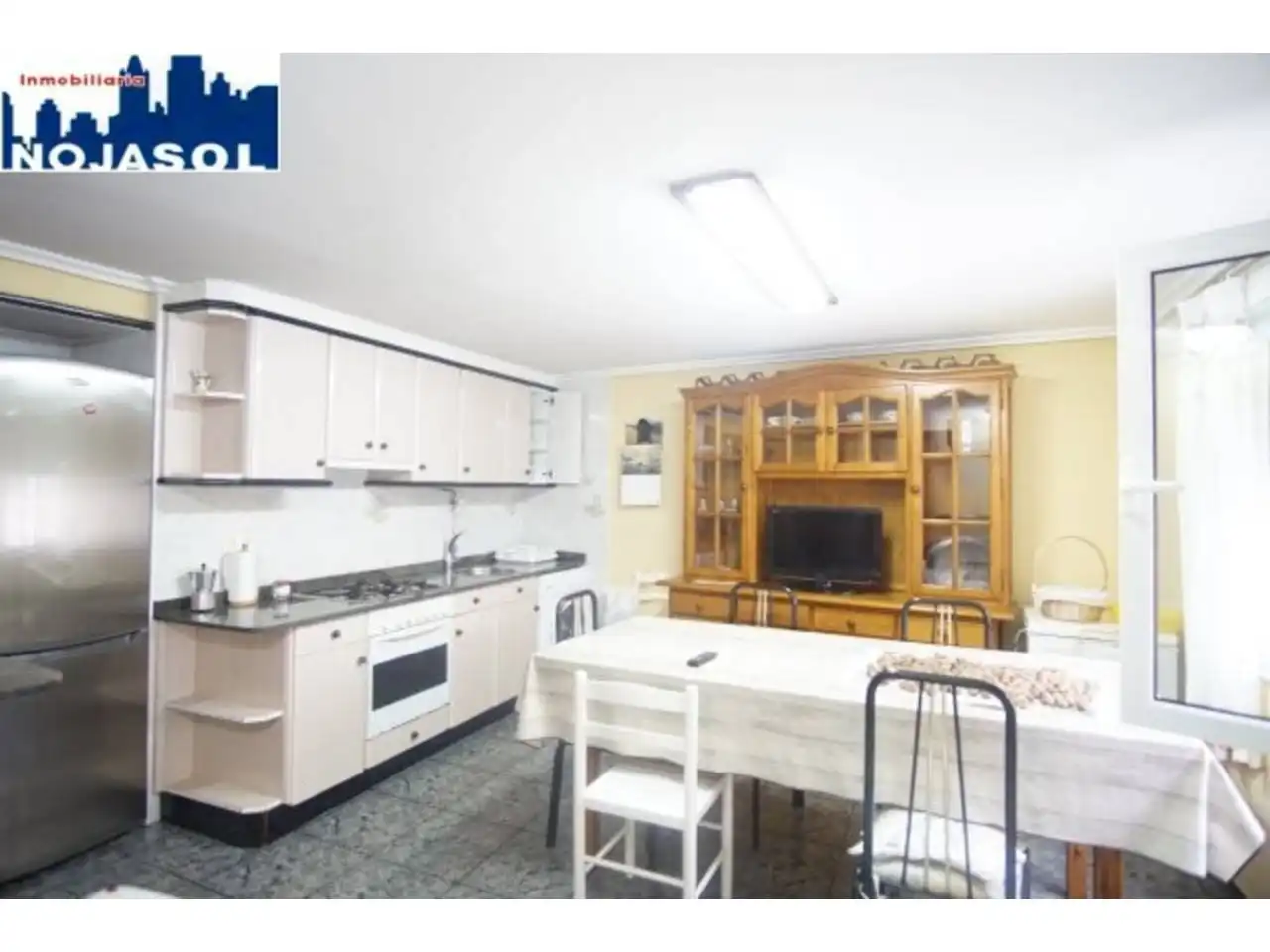 Casa amb jardí en venda a Calle HELGUERAS, imagen 2