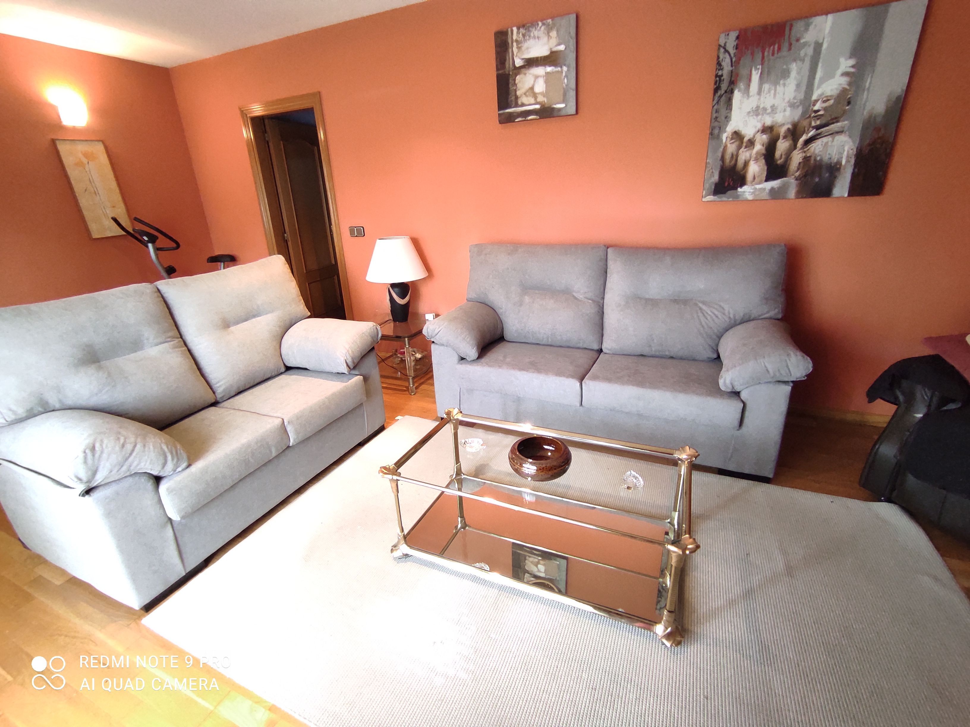 Living room of House or chalet to rent in Pozuelo de Alarcón  with Air Conditioner, Private garden and Parquet flooring