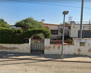 Exterior view of House or chalet for sale in Santa Oliva