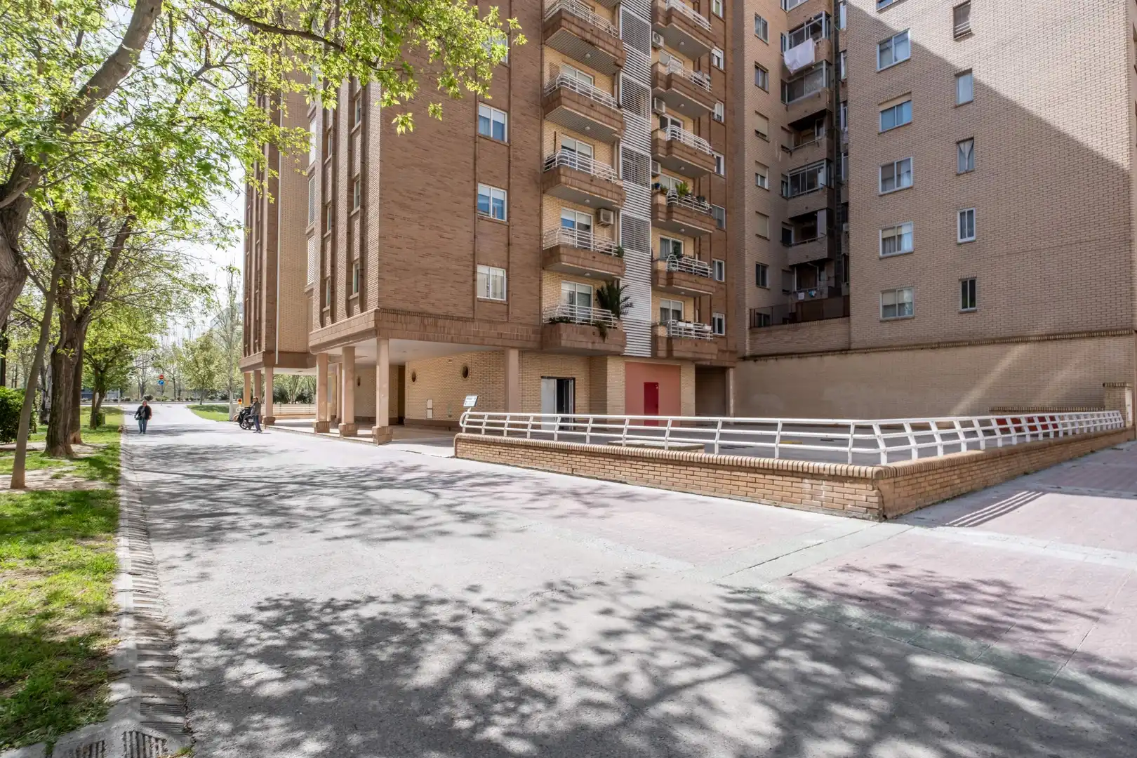 Vista exterior de Local en venda en Zaragoza