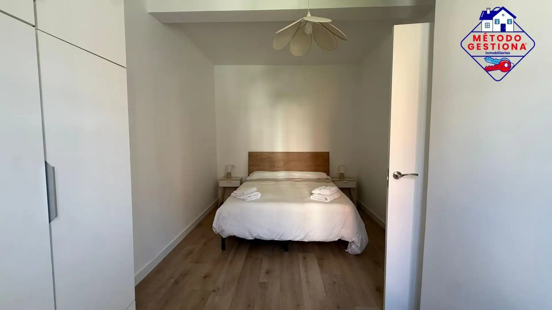 Schlafzimmer von Wohnung zur Miete in Santander mit Heizung