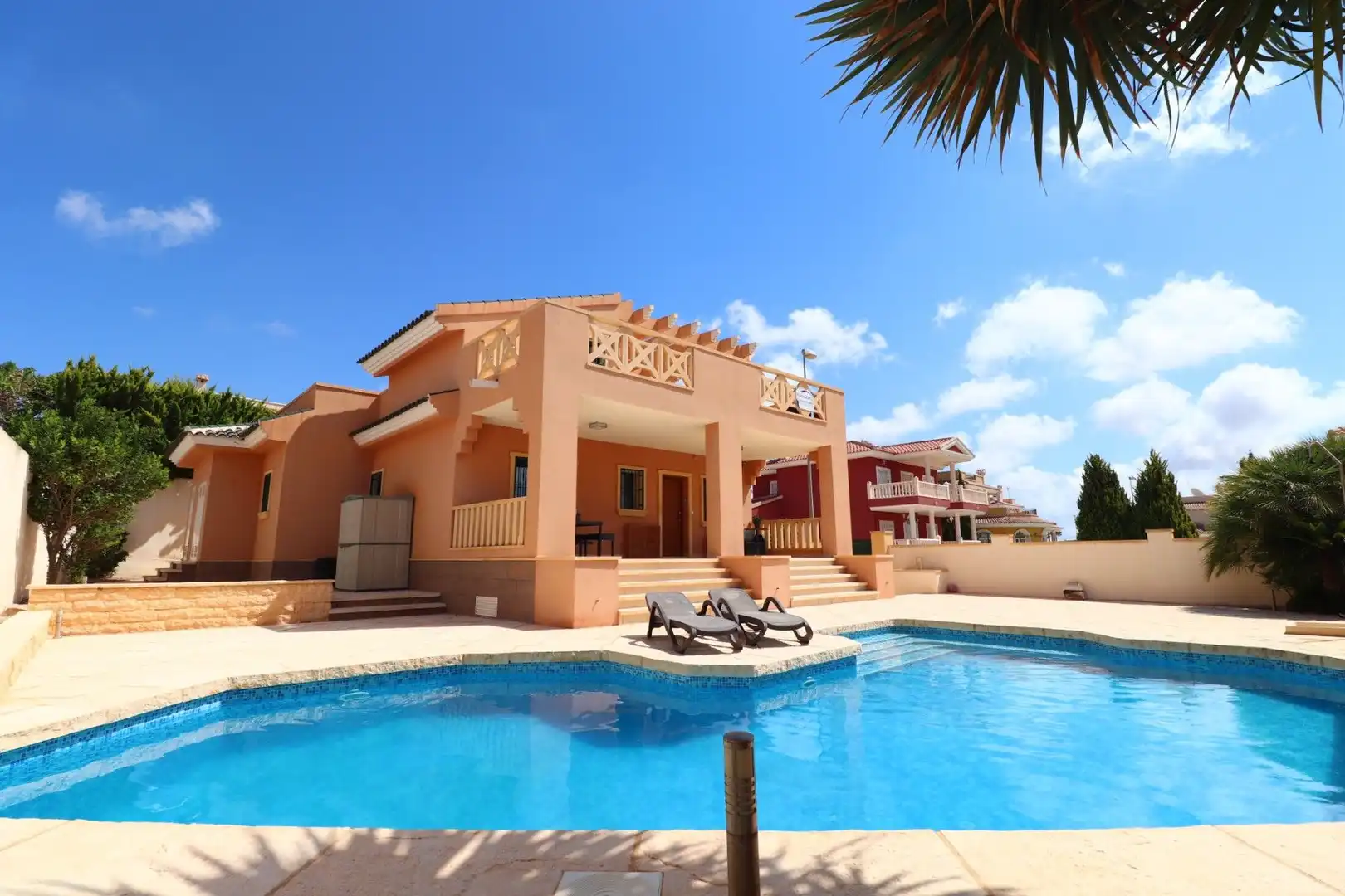 Vista exterior de Casa o xalet en venda en Rojales amb Piscina comunitària